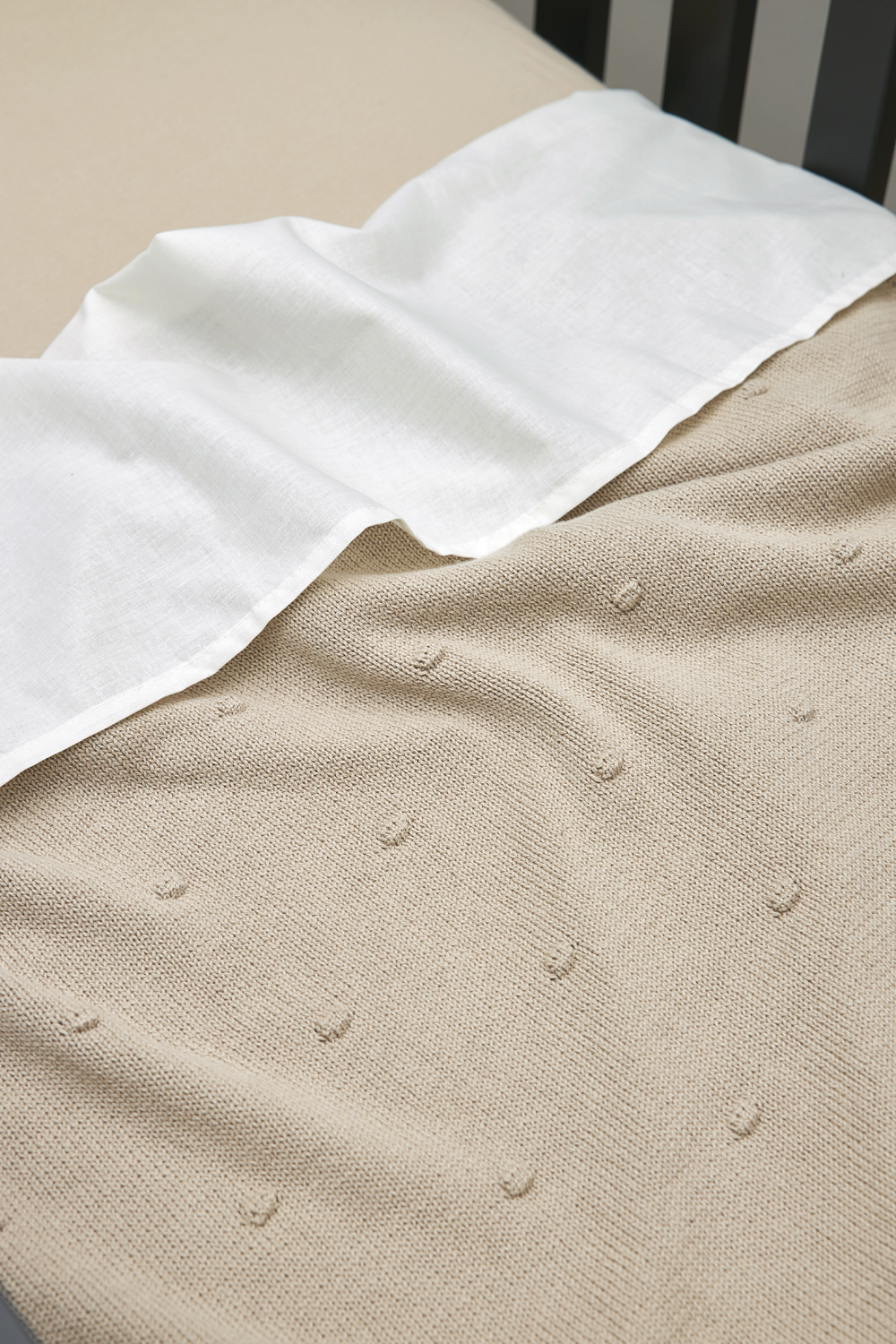 Ledikant deken Mini Knots - sand - 100x150cm