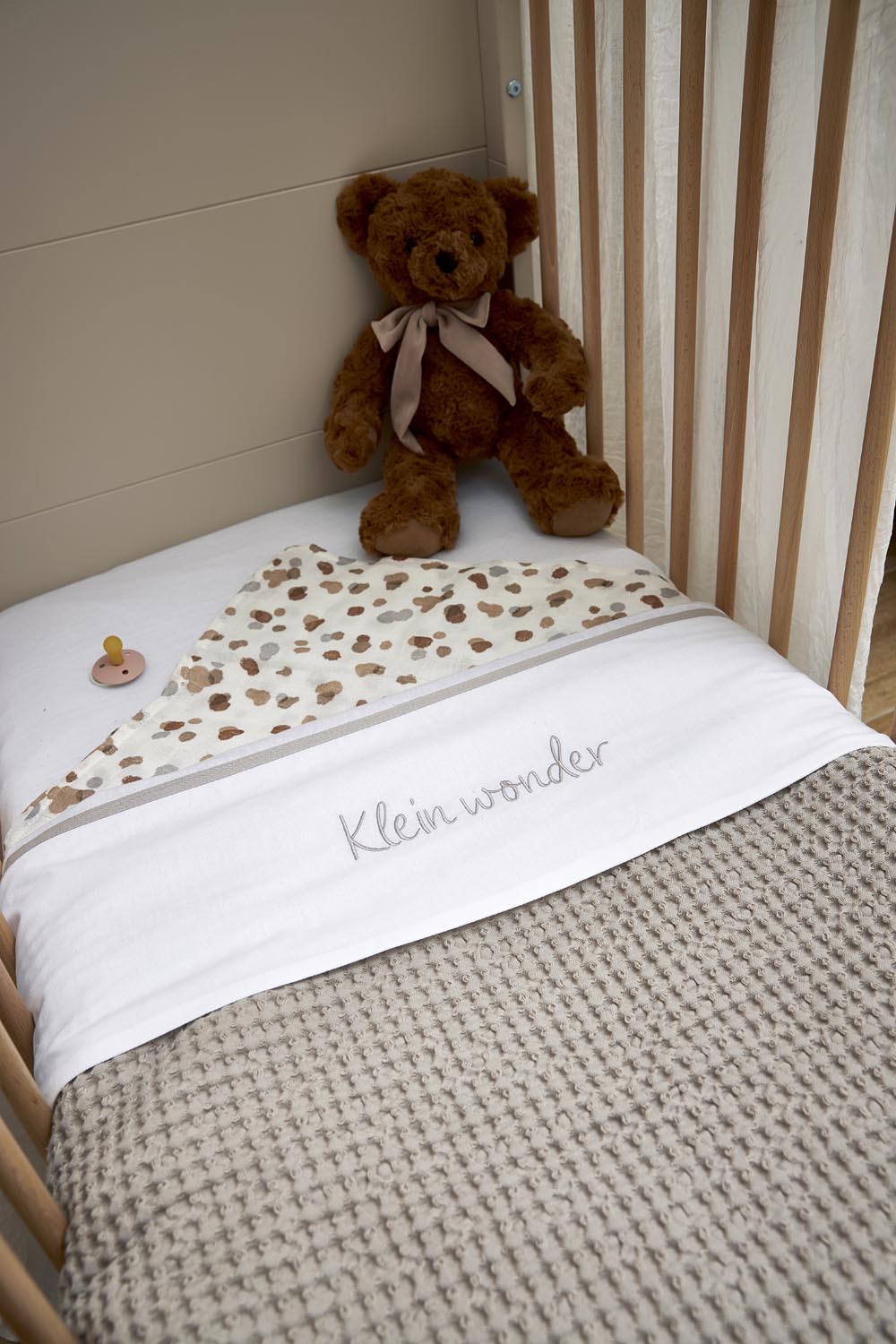 Cot bed sheet Klein Wonder - greige - 100x150cm