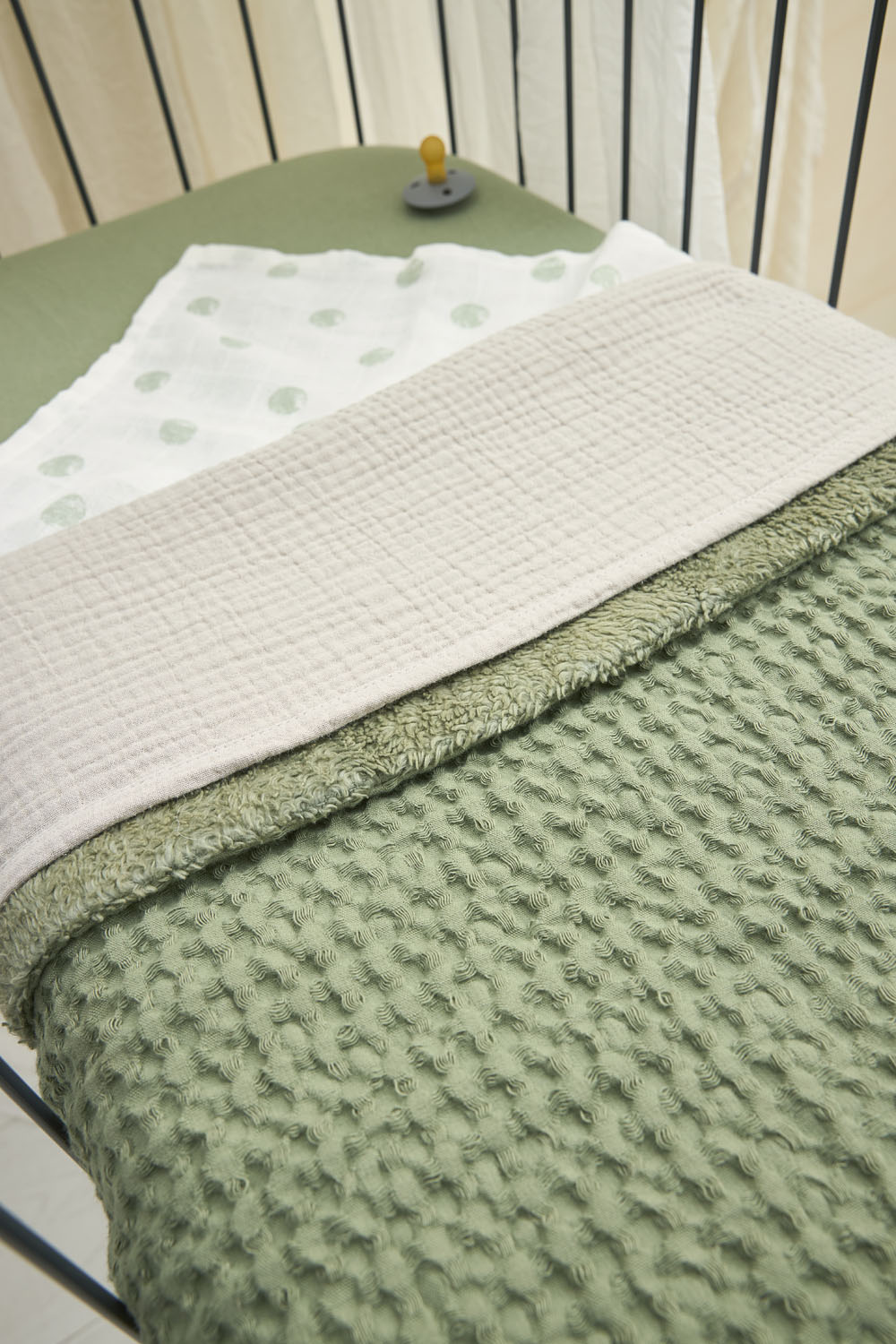 Wiegdeken Wafel Teddy - olive green - 75x100cm - 2.0 TOG