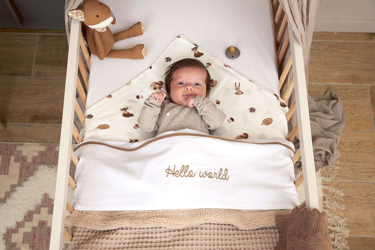 Cot bed sheet Hello World - taupe - 100x150cm